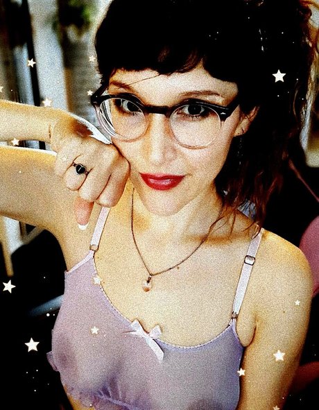 Space Bunny pornstar high quality pics