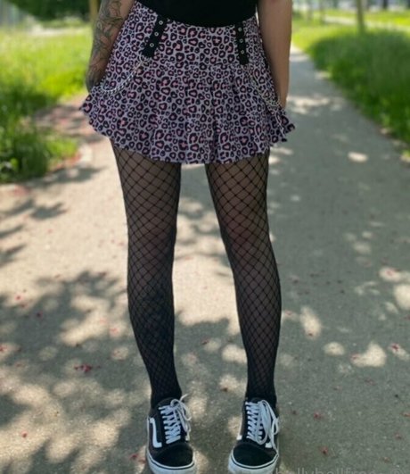 hollyhellfree hot model galleries