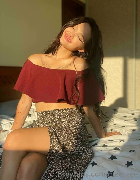 mee zee pornstar perfect photos