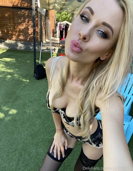 anna mommyx actress img