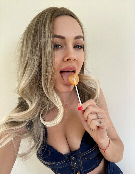 anna mommyx model nudes galleries