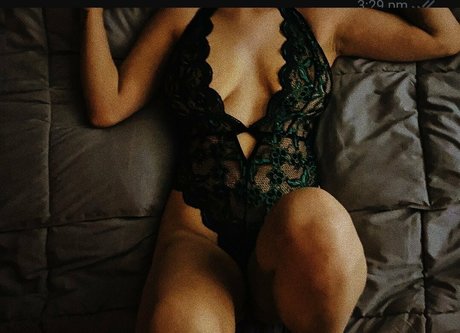 Best Onlyfans FREE porn actress photo