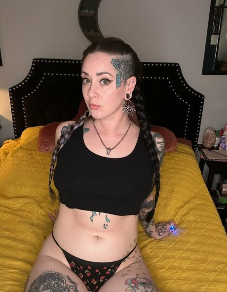 lindseyjenningz star adult archive