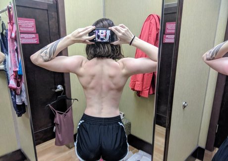 brunettefivefootfour model pics