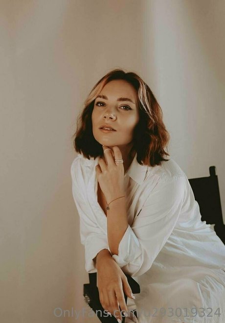 misato mylf adult model image