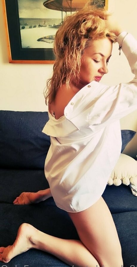 cuteblonde85 adult model img