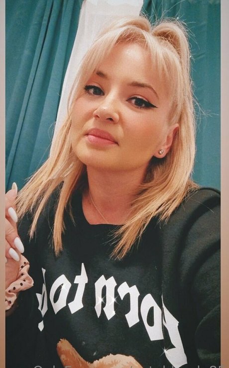 cuteblonde85 model sex photos