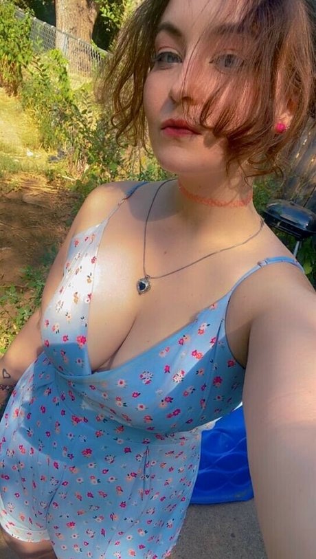 Lylah Love porn model archive