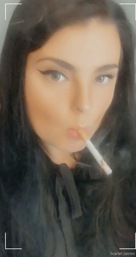 scarletjames301 hot star photo