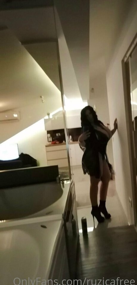 ruzicafree star sex pics