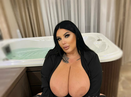 ruzicafree Profile pic