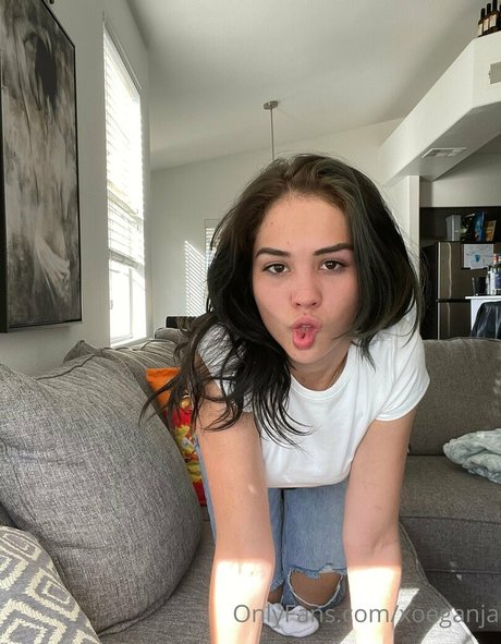 xoeganja top actress pictures