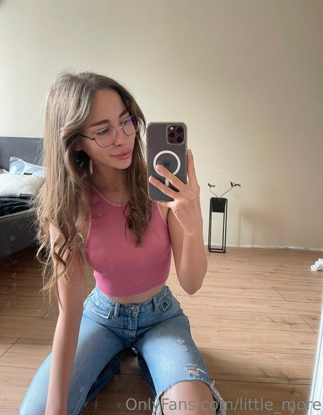 little more top actress image