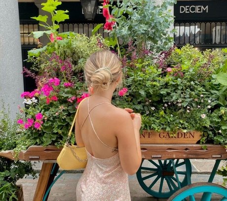 Sweetlikecinnam n xxx star image