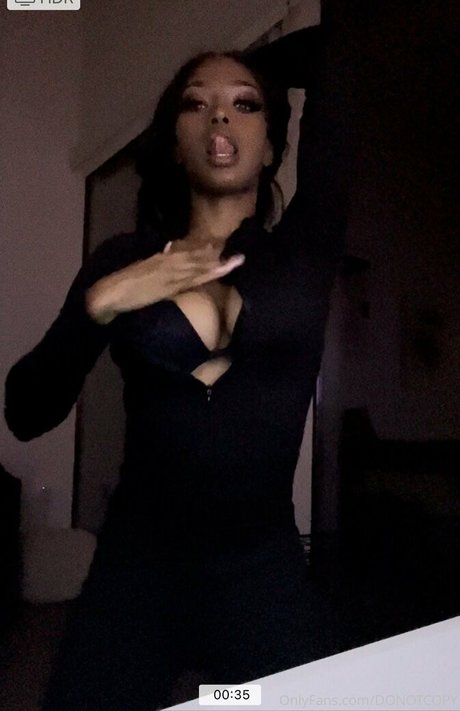 rhondap model top photo