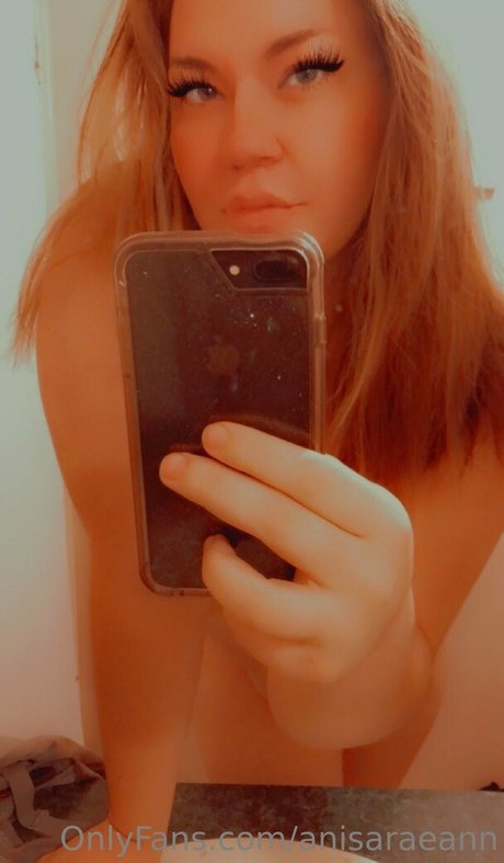 anisaraeann model best picture