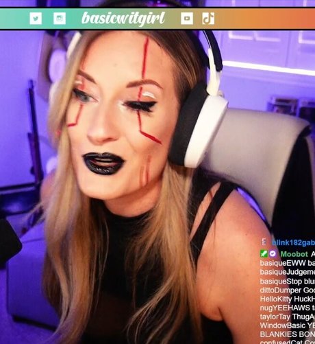 BasicWitGirl nude actress gallery