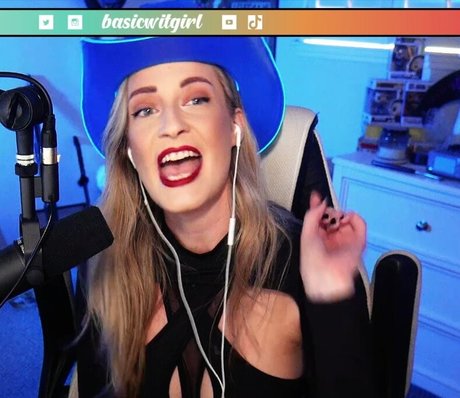 BasicWitGirl perfect pornstar pictures