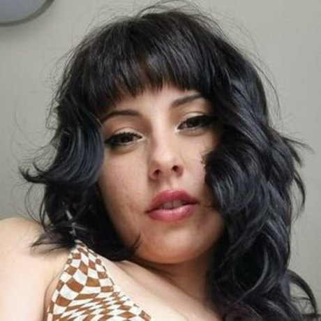 alyssa winter model exclusive archive