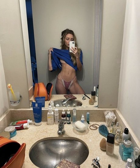 KSensational pornstar hd photos