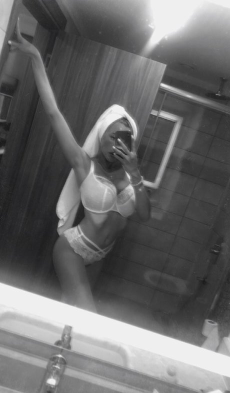 Top Baby ASMR sex model photo