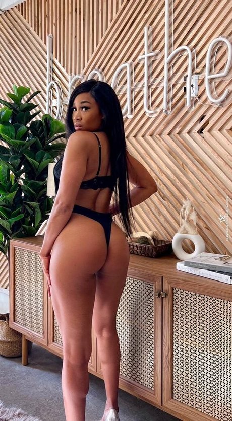 Ariane Andrew xxx actress archive