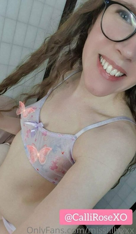 misslillyxxx perfect model img