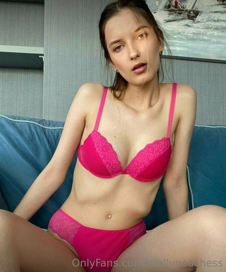 mollypeachess pornstar pic