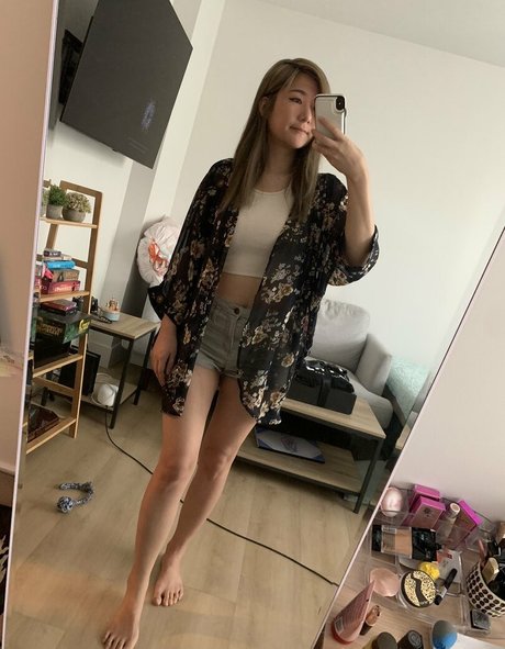 beccatilts hot model pic