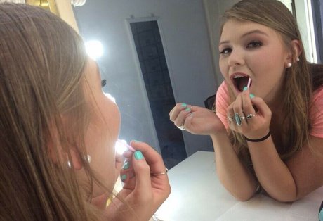 Melissa May pornographic model pictures