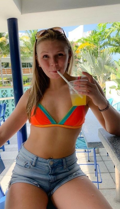 Melissa May model hot photo