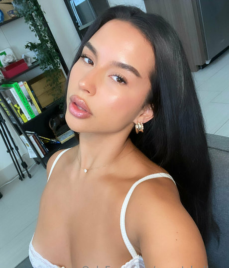 sweetsbellaxo pretty actress archive