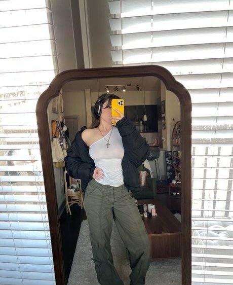 iloveyou exclusive model images