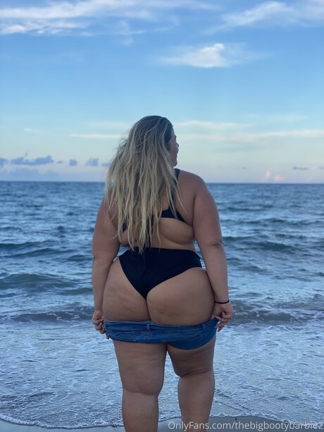 thebigbootybarbie2 porn actress picture