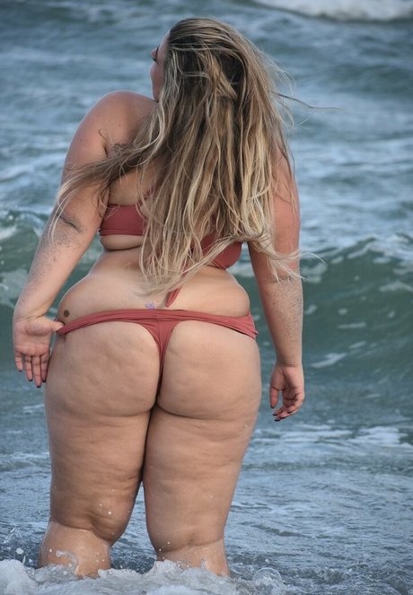 thebigbootybarbie2 star perfect pic