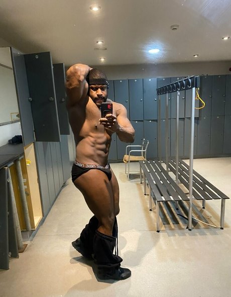 pleasure12368 hot actress images