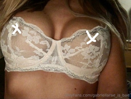 gabriellarae is bae art star image