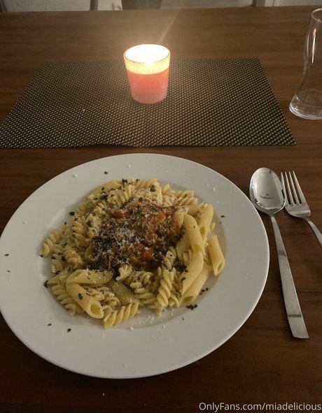 miadelicious nudes pornstar archive