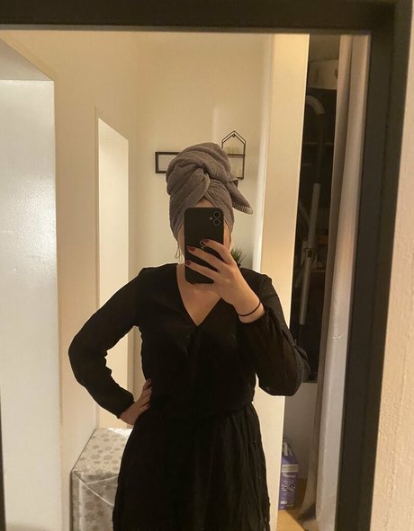 miadelicious model xxx pictures