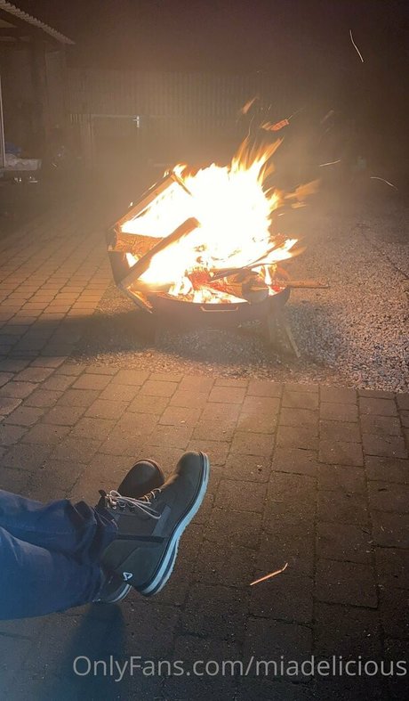 miadelicious model free picture