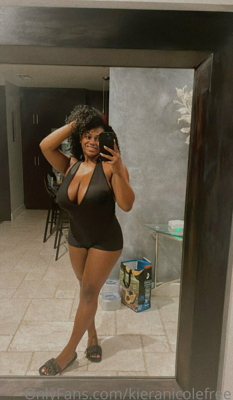 kieranicolefree art model photos