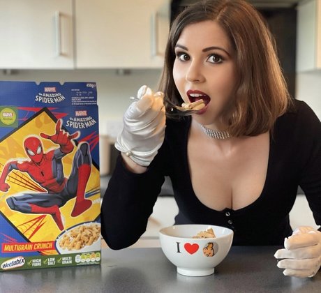 Abitoftotty star adult gallery