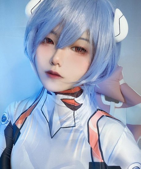 Aveline Tetsuya erotic model images