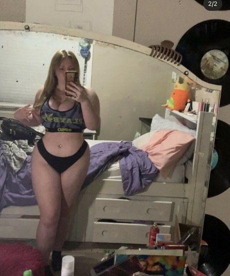 yourstrulysav model sexy archive