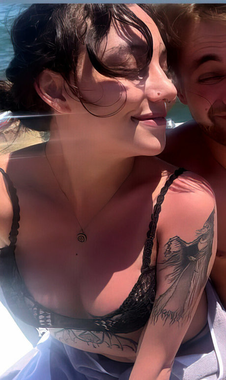 moonstreuxx pornstar exclusive gallery