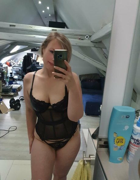 its jennytheangel86 pornstar naked photo