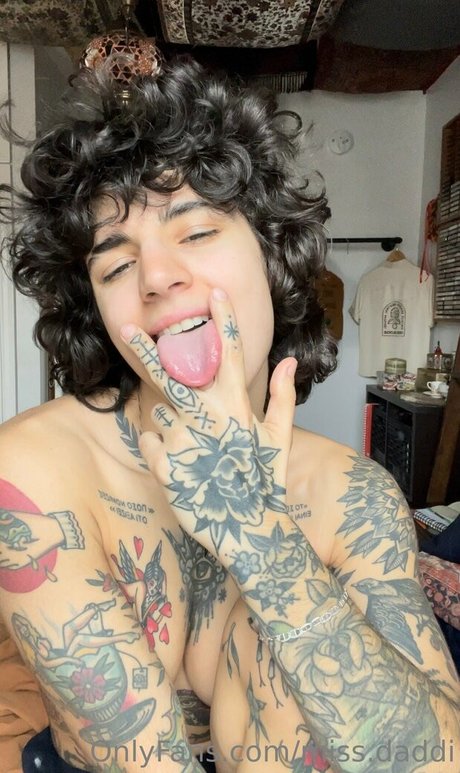 yourfavoritetomboy pornstar naked image