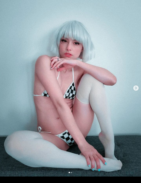 sexy brunette onlyfans xxx photos