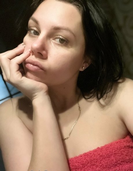 swee tstrawberry nude star image