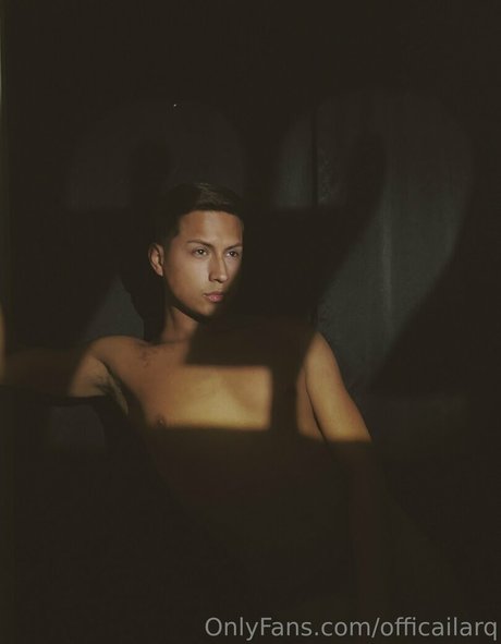 officailarq nude actress gallery